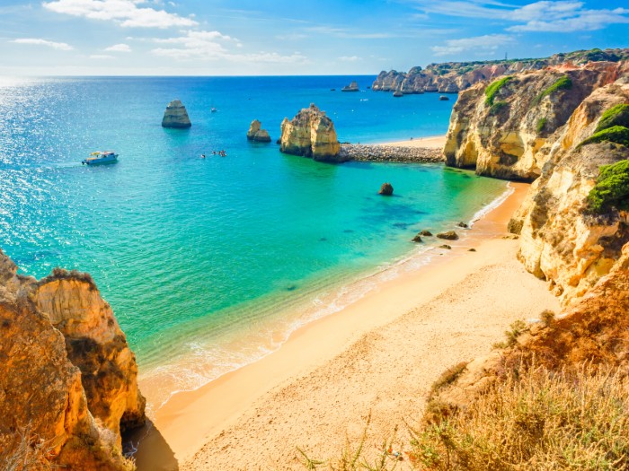 Sailing holidays in Portugal