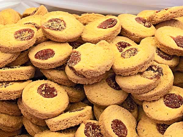 typical french cookies - traditional biscuits palet breton with caramel
